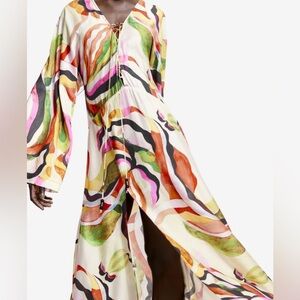 Kaftan dress with lacing